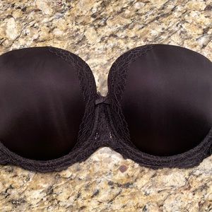 Black lace strapless Bra